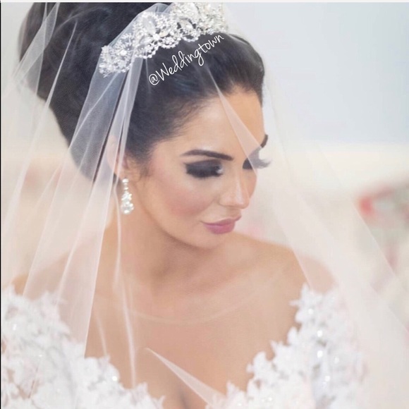 Wedding bridal tiara crown pageant diamonds - Picture 6 of 9